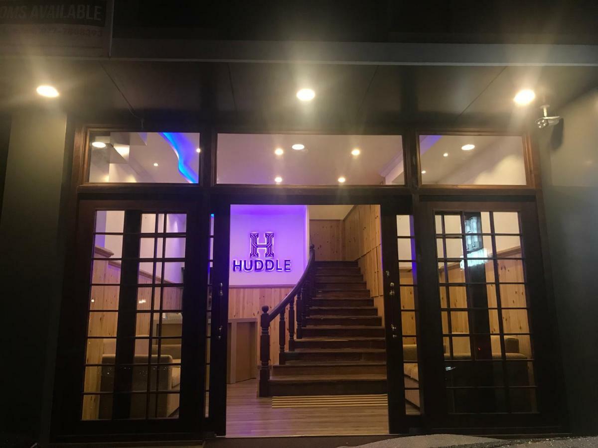 Hôtel Huddle à Nuwara Eliya Extérieur photo
